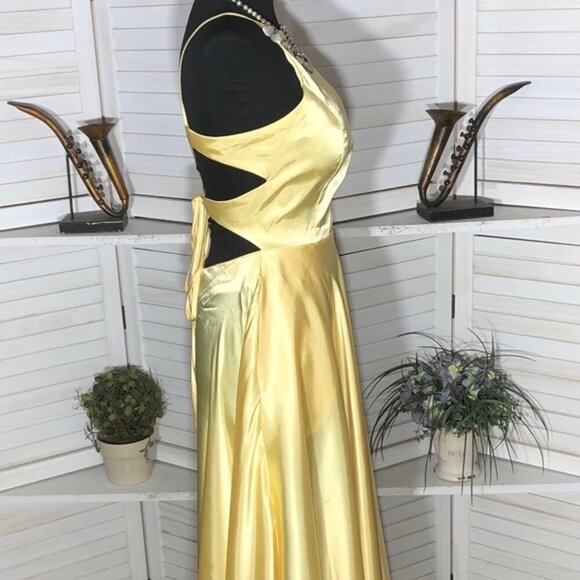 Blondie Nites Yellow Satin A Line Prom Dress Size 5 - Picture 4 of 11